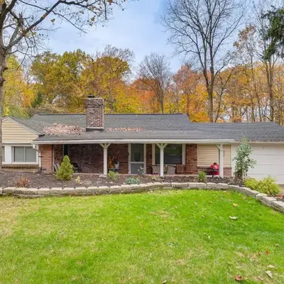 Easy Cleveland Access! Quiet Suburb Stay with Yard