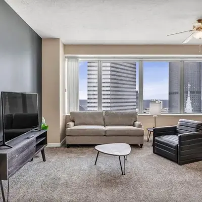 Luxury High-Rise • 18th Floor Condo • Parking $